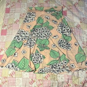 Floral midi skirt 💐